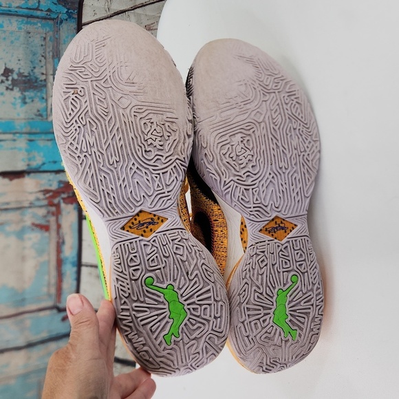 Nike LeBron XX 20 James Basketball Shoes DJ5423 801 - Picture 10 of 11